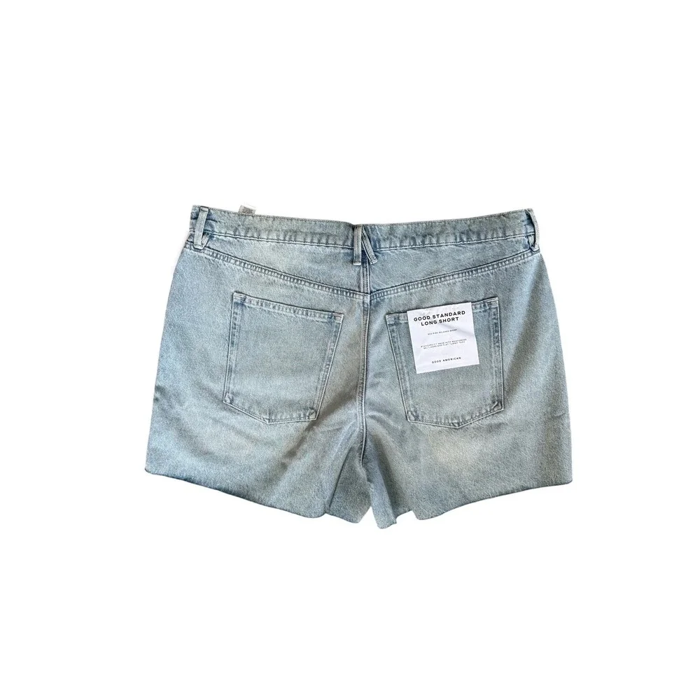 Good American Good Standard Long Short Indigo888 Light Wash Denim 16 Plus NEW